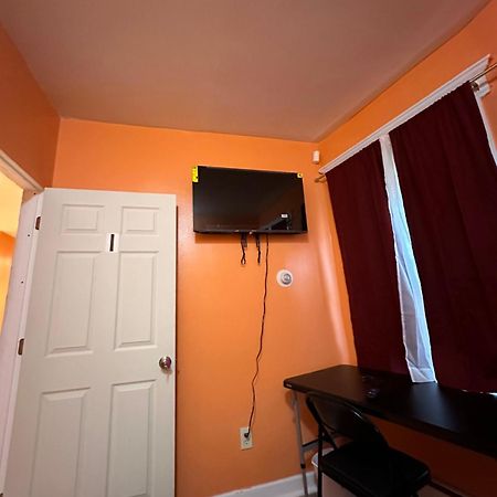 Fidellia Iron Room, Queen Bed Minutes From Newark Liberty International Airport And Newark Penn Station Luaran gambar