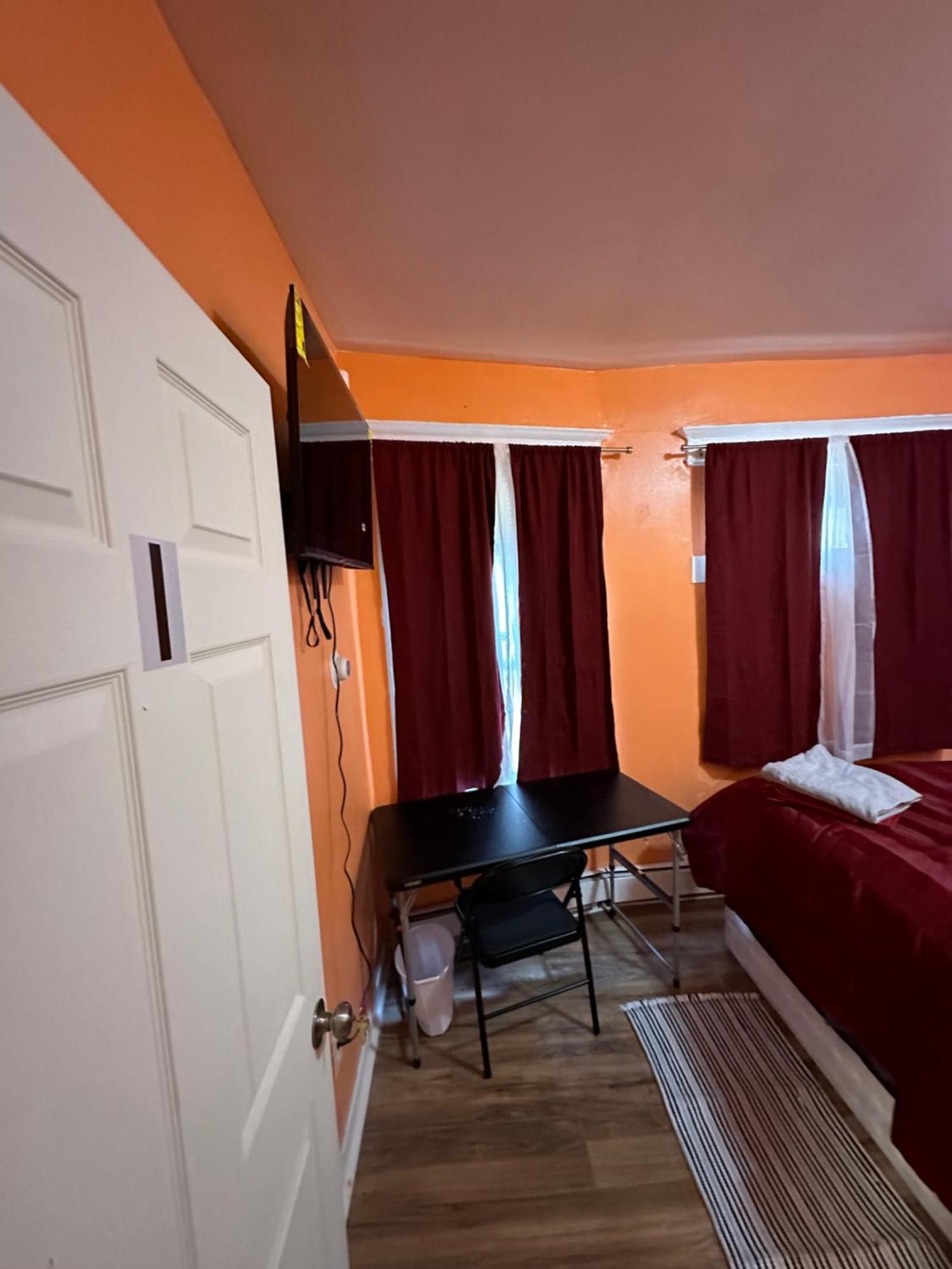 Fidellia Iron Room, Queen Bed Minutes From Newark Liberty International Airport And Newark Penn Station Luaran gambar